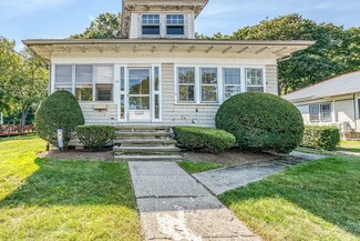 30 Nelson St, Webster, MA 01570