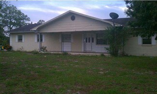 605 New Market Rd W, Immokalee, FL 34142