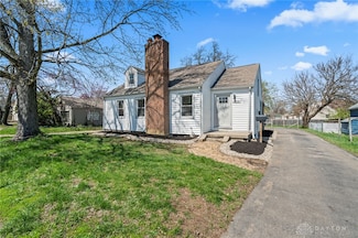 709 E Dorothy Ln, Dayton, OH 45419