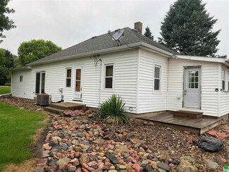 18477 Pine Loop, Castana, IA 51010