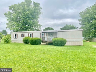 314 Henshaw Rd, Inwood, WV 25413