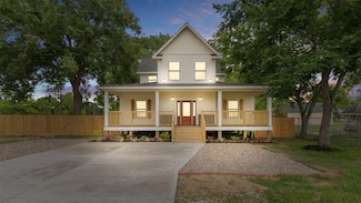10002 Wilma St, Beach City, TX 77523