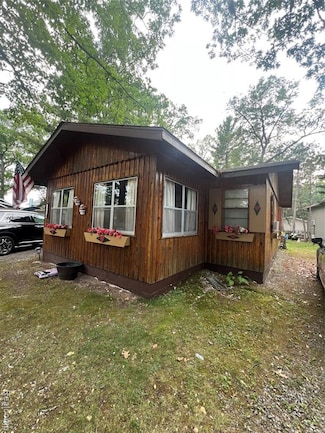 1743 Kendall St, National City, MI 48748