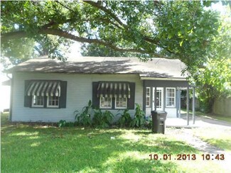 1322 W University Ave, Lafayette, LA 70506