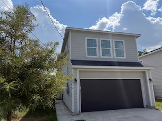 7952 Blue St, Houston, TX 77028