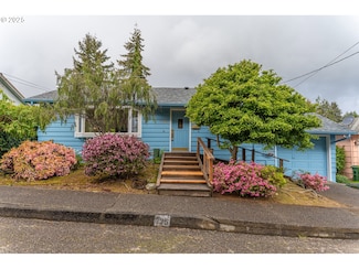 725 N 9th St, Coos Bay, OR 97420