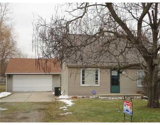4918 Hughes Rd, Lansing, MI 48910