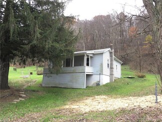 7368 Deersville Avenue Extension SE, Uhrichsville, OH 44683