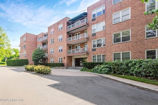 2 Putnam Hill Unit 1K, Greenwich, CT 06830