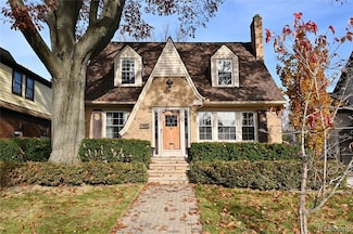 292 W Woodland St, Ferndale, MI 48220