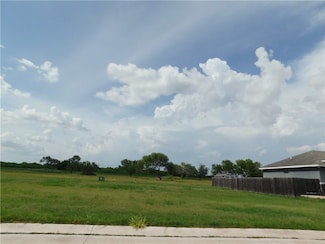 n/a Montana St, Alice, TX 78332