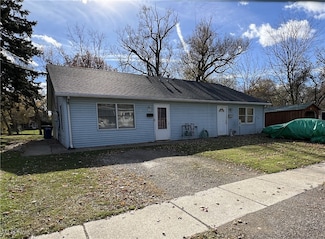 902 & 904 E 13th St, Ashtabula, OH 44004