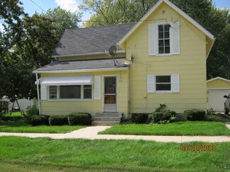 210 Flagg St, Paw Paw, IL 61353