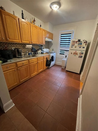 7103 69th St Unit 2, Glendale, NY 11385