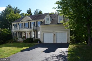 7213 Montview Ct, Falls Church, VA 22043