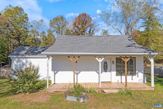 874 James River Rd, Scottsville, VA 24590