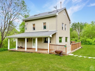 51 Grays Ln, Tannersville, NY 12485