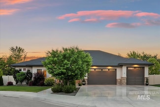2165 N Luge Ave, Eagle, ID 83616