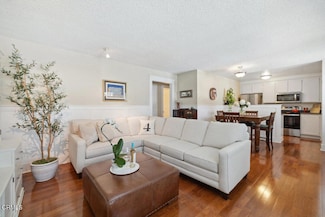 5262 Shenandoah St, Ventura, CA 93003