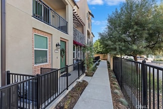 129 Dove Landing, Covina, CA 91722