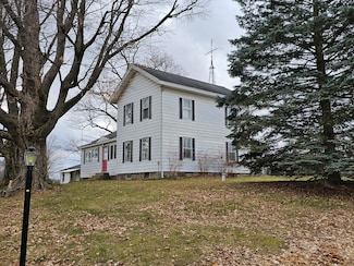 66598 Territorial Rd, Lawrence, MI 49064