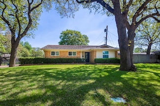 818 Westbrook Dr, Irving, TX 75060