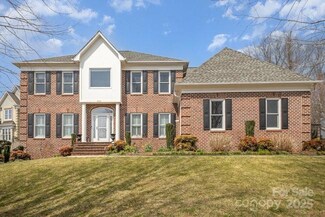 4421 3rd St NW, Hickory, NC 28601