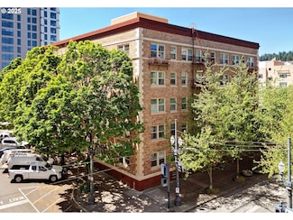 709 SW 16th Ave Unit 105, Portland, OR 97205