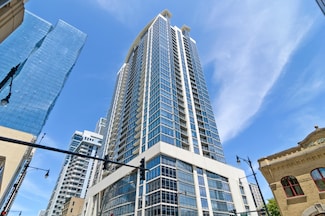 100 E 14th St Unit 1301, Chicago, IL 60605