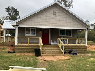 180 Ritchey Rd, Coldspring, TX 77331