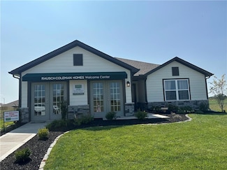 20385 W 193rd St, Spring Hill, KS 66083
