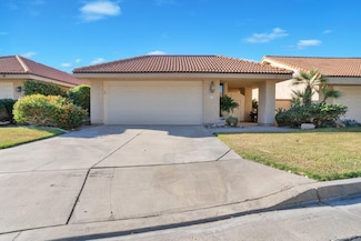 5 Acapulco Dr, Palm Desert, CA 92260