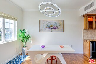 957 S Wilton Place Unit 3, Los Angeles, CA 90019