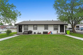 308 E Walnut St, Belton, MO 64012