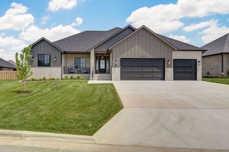 1756 Marlowe Ave, Springfield, MO 65802