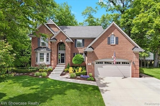 1307 Trillium Ct, Wixom, MI 48393