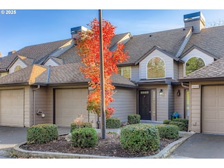 3990 Carman Dr, Lake Oswego, OR 97035