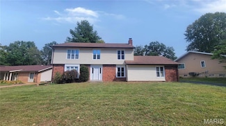 12518 Woodstream Dr, Saint Louis, MO 63138