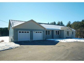 2 Victoria Dr, Gray, ME 04039