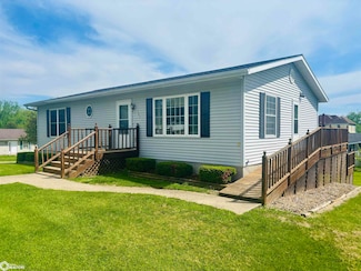 503 6th St, Bonaparte, IA 52620