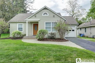 8 Case Ave, Lakewood, NY 14750