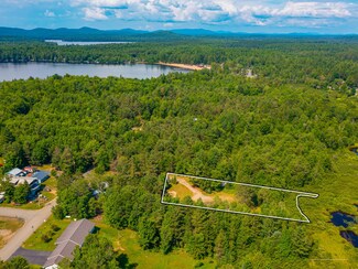46 Flanders St, Tupper Lake, NY 12986