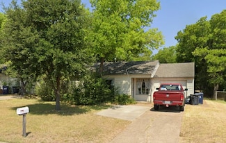 709 Cross St, College Station, TX 77840