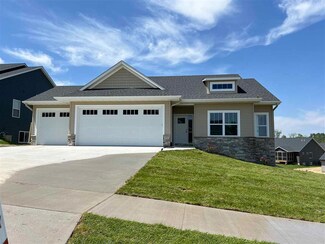 1312 E Gable Way, Tiffin, IA 52340