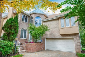 237 Grand Cypress Ct, Holmdel, NJ 07733