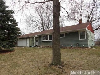 1646 Sextant Ave E, Saint Paul, MN 55109