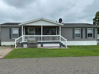 47 Lilac Ln, Sayre, PA 18840