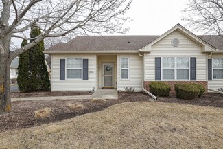 12146 White Tail Ln, Huntley, IL 60142