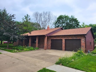 214 8th St SE, Spencer, IA 51301