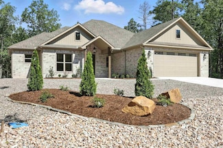 20 Brilliante Ln, Hot Springs Village, AR 71909